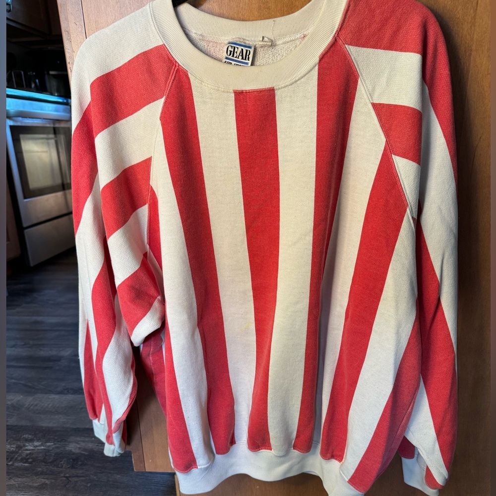 Vintage Striped Crewneck - white & red - worn